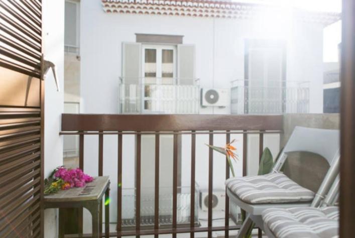 Central Funchal Apartment - Garden - Free Parking & Ac Bagian luar foto
